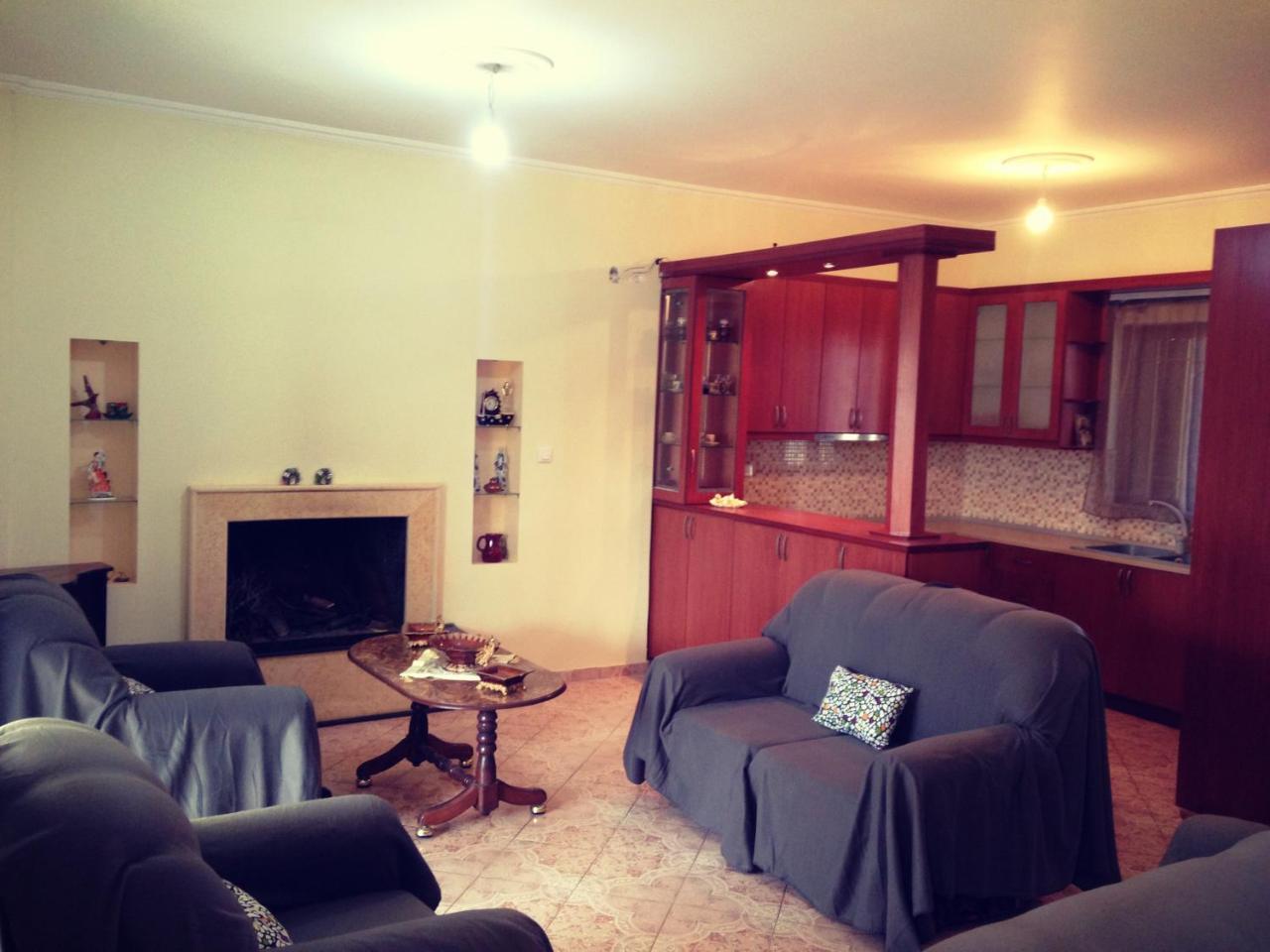 Angela Apartments Ксамил Экстерьер фото